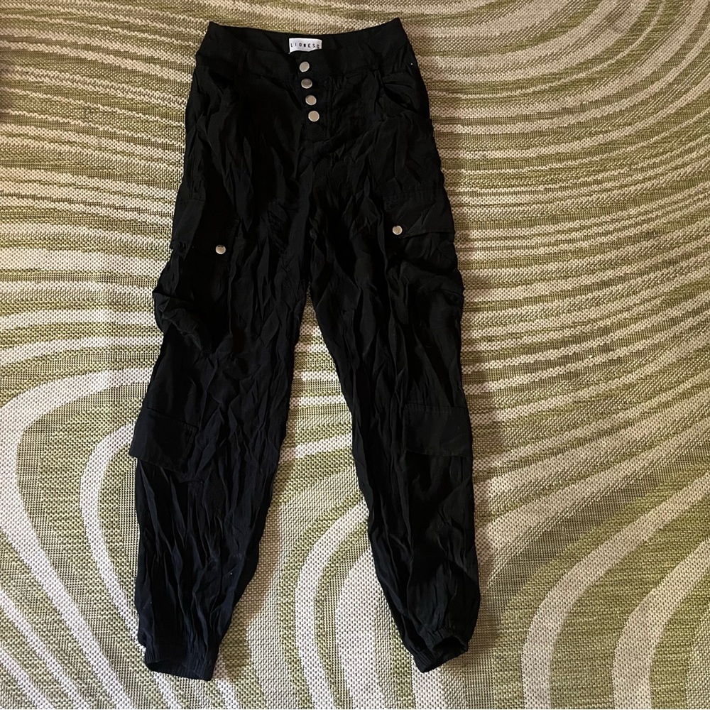 🖤Lioness Silk Cargo Pants🖤